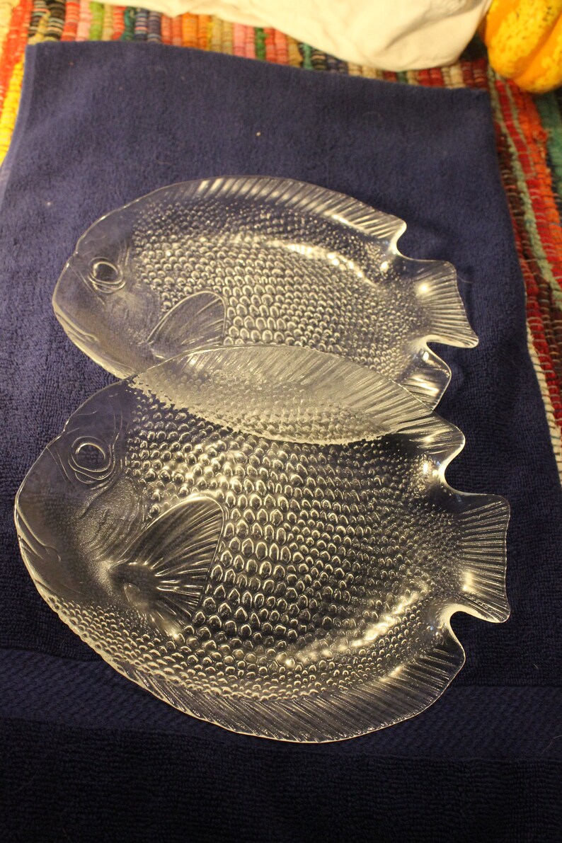 Pair of Clear Glass Fish Shaped Plates Etsy