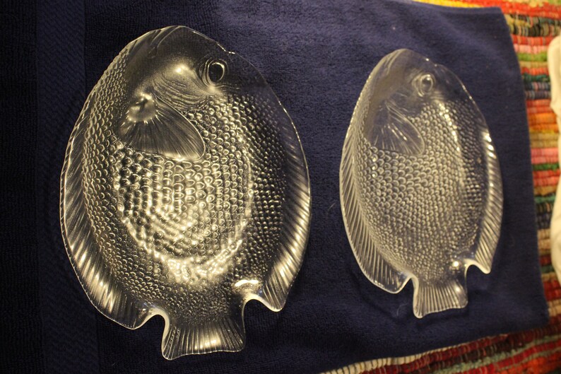 Pair of Clear Glass Fish Shaped Plates Etsy