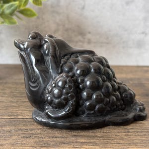 Silver Sheen Obsidian Money Toad | Crystak For Wealth, Luck & Protection Carving