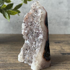 Agate Druzy Mini Druzy Tower - Natural Crystal Cluster for Healing & Energy Balancing