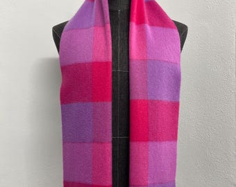 NWT Johnstons of Elgin 100% Cashmere Silver Bannockbane Made in