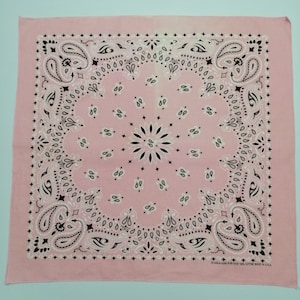Vintage Bandana Paisley HAV-A-HANK Made In USA-100% Cotton Handkerchief Pink, Bandana Accessories, Pocket Square, Neckerchief, Headband