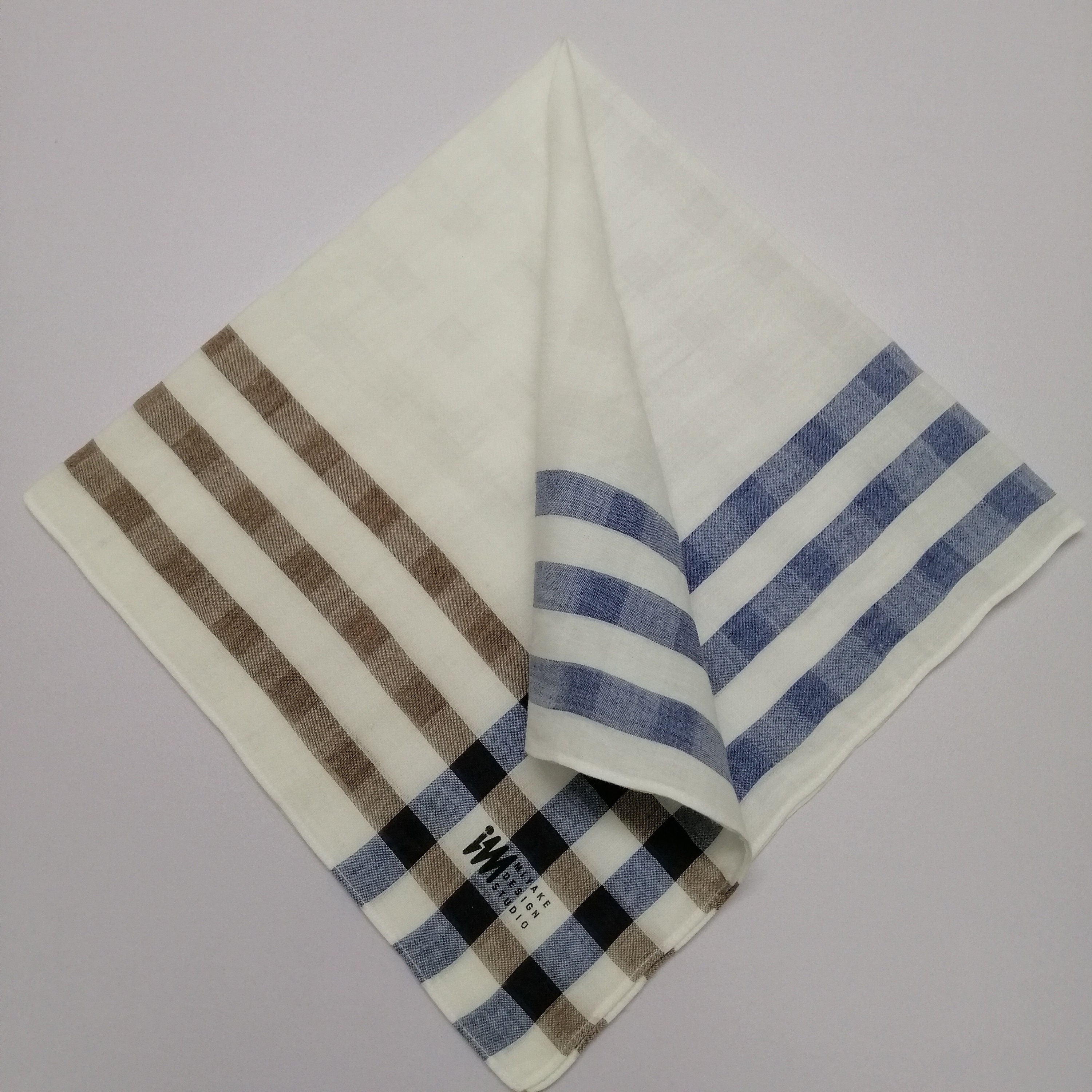 【90年代　イッセイミヤケ　スカーフ】 ISSEY MIYAKE（バンダナ/スカーフ）のフリマアイテム一覧