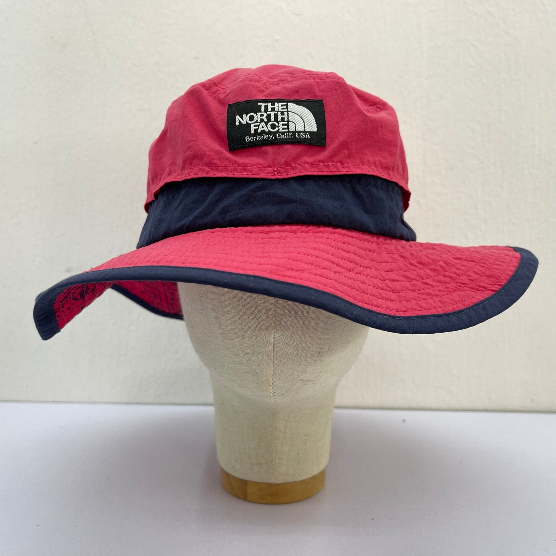 Vintage the North Face Multicolor Bucket Hat, Nice Design, Outdoor