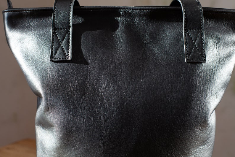 Classic leather tote bag, leather purse, minimalist tote, shoulder bag image 9