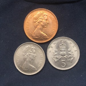 Elizabeth 11 Decimal Coins - Luscious *1976* Two Pence - *1970_71* Shillings / British Coins