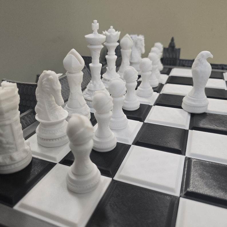 Royal Battle Board – 3D Printed Castle Chess Set With Snap-fit Board ...