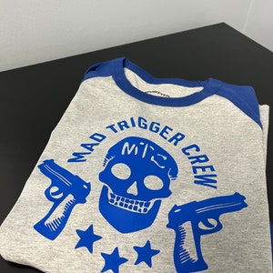 Hipnosis Mic Mad Trigger Crew Camiseta de béisbol