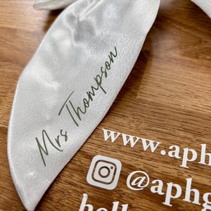 Personalised Wedding Bow, Custom Name Hair Bow Clip, Bride to be Hair Bow, Hen Favour, Bridal Party Hair Clip Bow Gift image 9
