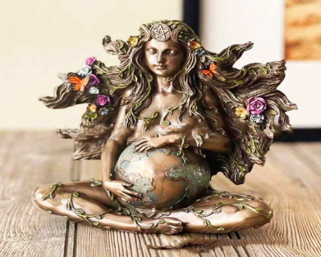 Statue de la Déesse de la Terre Mère Gaia Figurine de divinité