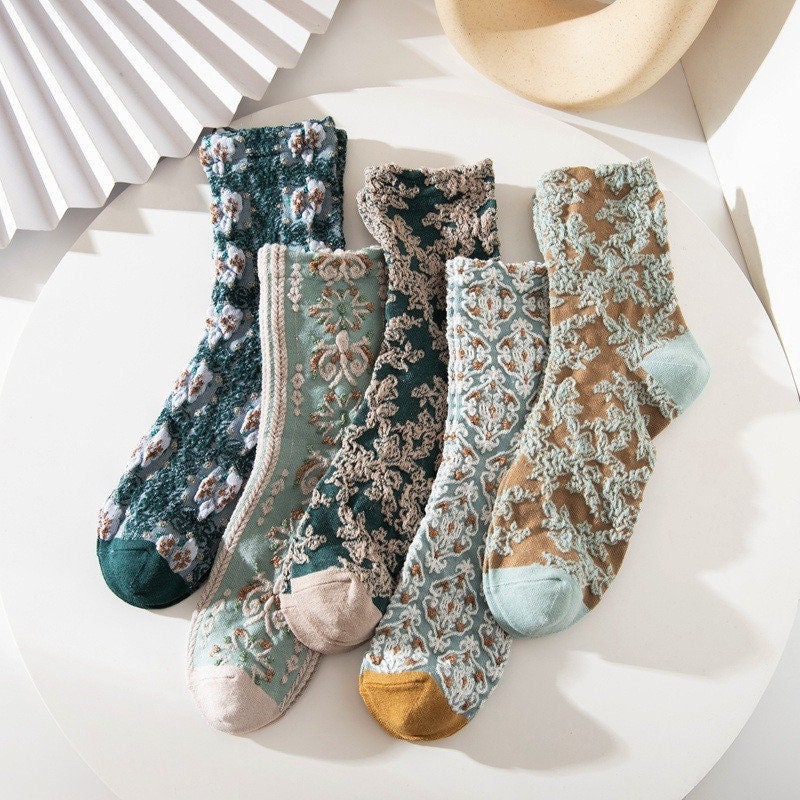 Women Artsy Flower Mid Heel Cotton Socks main image 0
