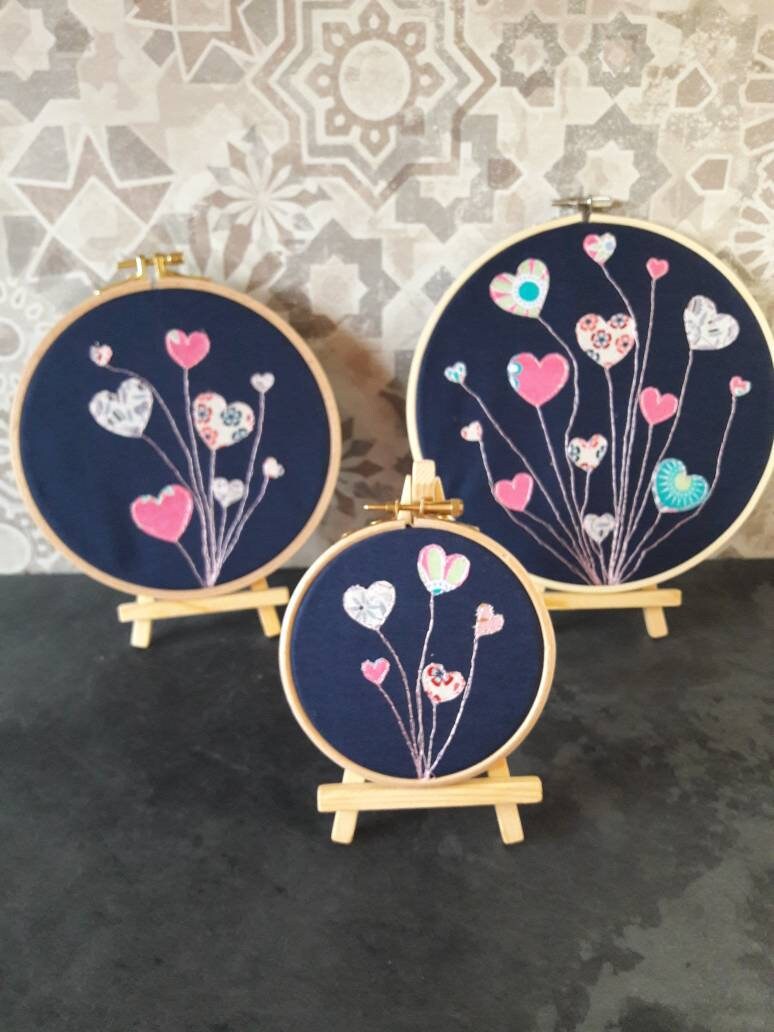 Cadre Bleus avec Coeurs Brodés