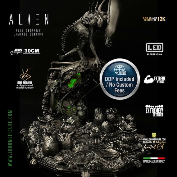Alien Xenomorph LED Diorama Statue, 1/4 Scale Hand Painted