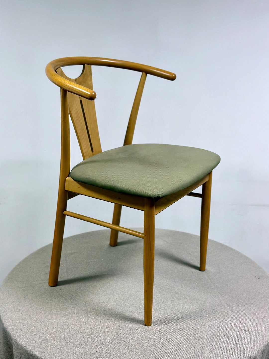 Wishbone Chair Dining Chair, Upholstered Dining Chair, Mid Century