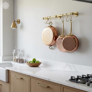 Estante para ollas de latón sin lacar con ganchos en forma de S – Estante colgante de cocina de latón macizo de 10 a 80 pulgadas