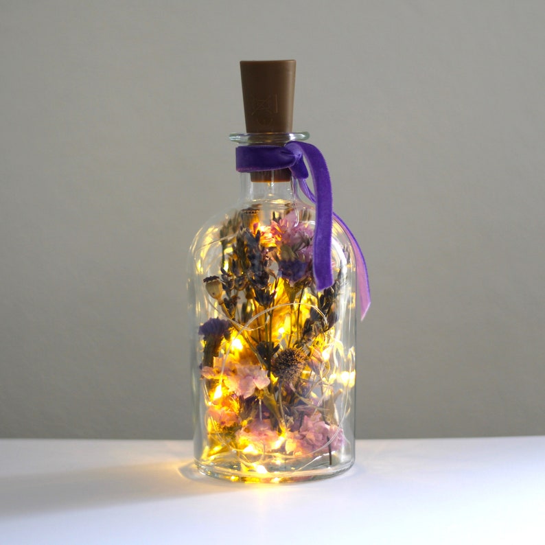 Trockenblumen LED Flaschen Lavendel Wiese