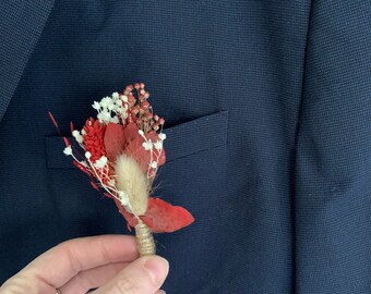 Boutonnière en fleurs séchées