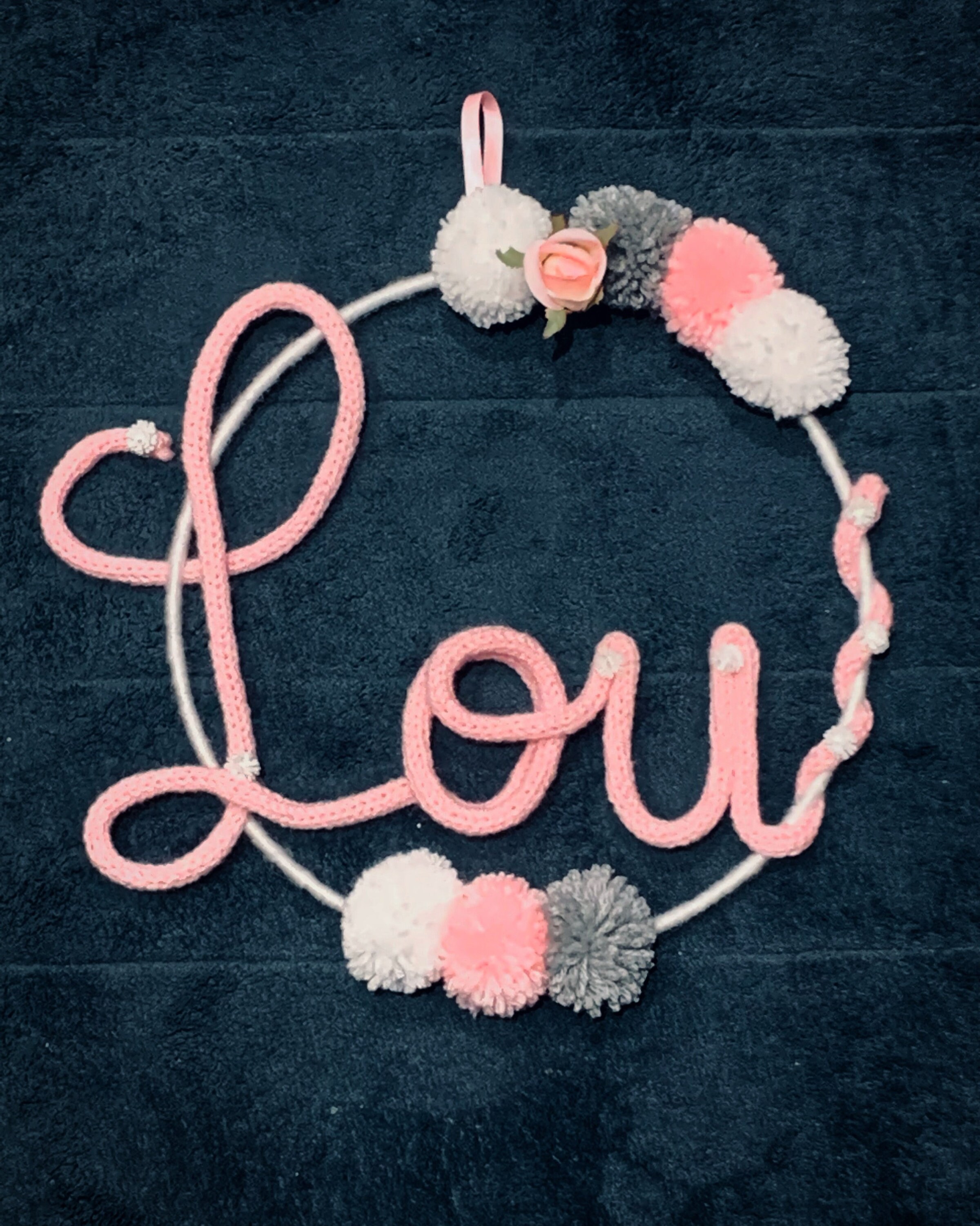 Décoration Murale à Accrocher Cercle Prénom Tricotin