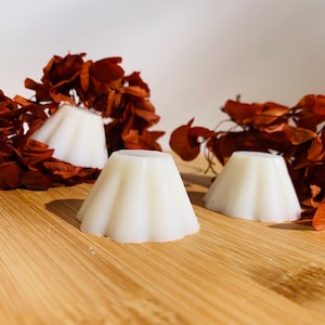 Scented fondants made from dried volcano flowers