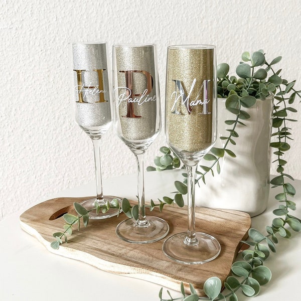 Sektglas | Glas | personalisiert | Initialen | Name | individuell | Geschenkidee Männer / Frauen | Geschenk | Geburtstag | Einzug | JGA