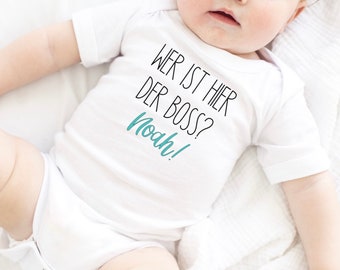 Baby Body | Geschenk | wer ist hier der Boss? | Geschenkidee | Überraschung | personalisiert | Name