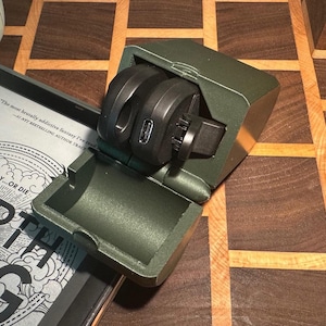 DATAFY Page Turner Remote Case - Ergonomic Kindle Remote Holder, Slim Protective Case for Easy Page Turning - 45 Colors - Gift - Travel