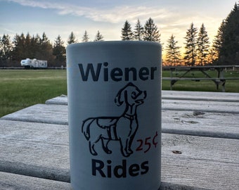 Wiener Rides Can Koozie 12 oz | Drôle