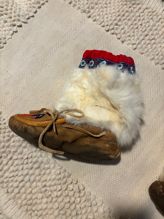 Vintage Mukluk Boots Suede Beaded Rabbit Fur Hand… - image 4
