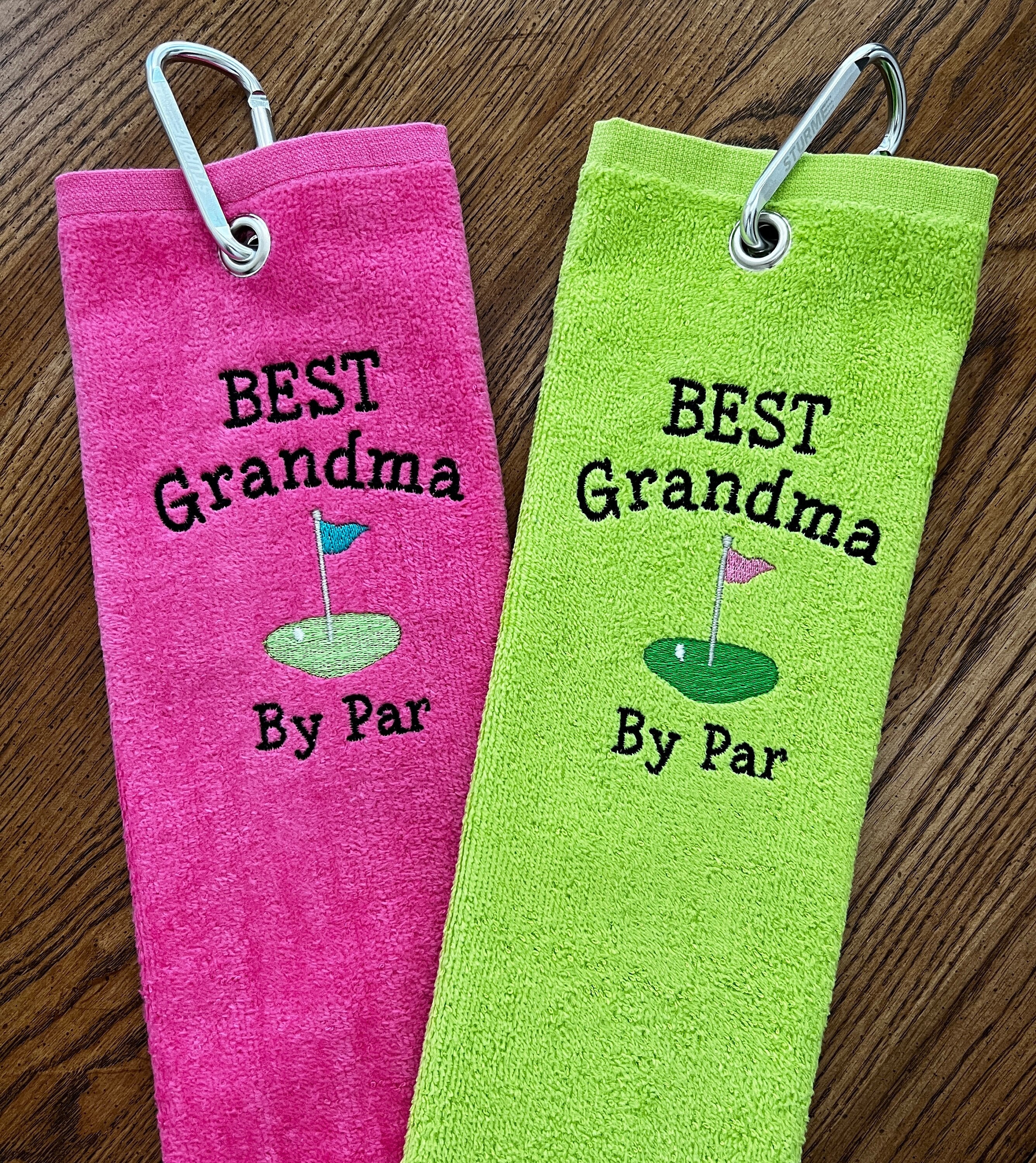 Meilleure serviette de golf personnalisée pour maman/grand-mère | Serviette de golf pour couples | Meilleure serviette de golf pour professeur | Serviette de golf personnalisée pour femme