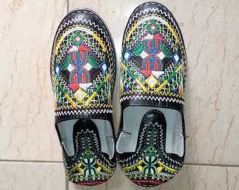 Handmade Moroccan Leather Slippers: Colorful Boho Babouche