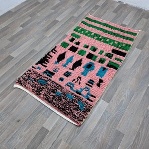 Handmade Pink Wool Moroccan Rug: Berber Beni Ourain Style