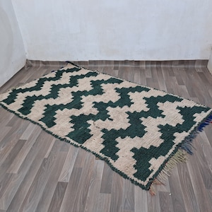 7X4Ft Moroccan Rug Green ,Green Vintage rug Runner ,Handmade Cotton Carpet  ,Azilal carpet ,bohemian runner rug,