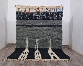 Moroccan Wool Rug: Gray Checkered Pattern - Handmade, Soft Shag