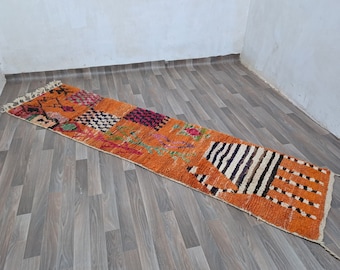 Handgewebter Orangener Teppichläufer im Berber Stil