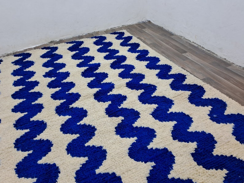 WUNDERSCHÖNER BENIOURAIN TEPPICH, Handgeknüpfter Teppich, Azilal Berber Teppich, Azilal Berber Teppich, Blauer Teppich, Wohnzimmer Teppich Bild 10