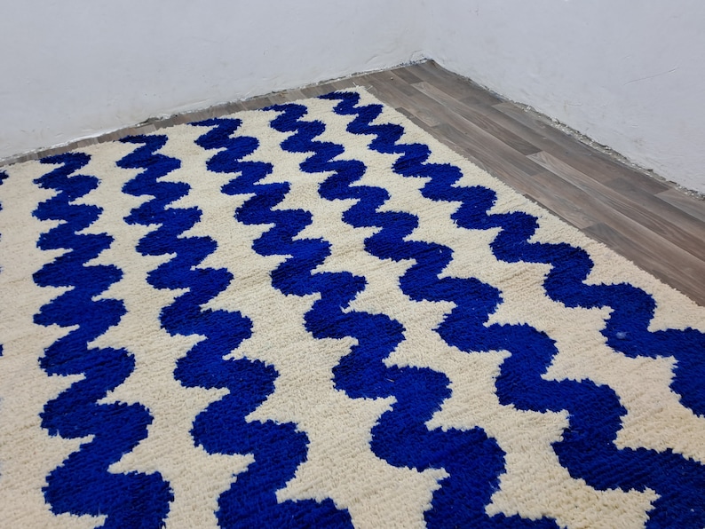 WUNDERSCHÖNER BENIOURAIN TEPPICH, Handgeknüpfter Teppich, Azilal Berber Teppich, Azilal Berber Teppich, Blauer Teppich, Wohnzimmer Teppich Bild 7