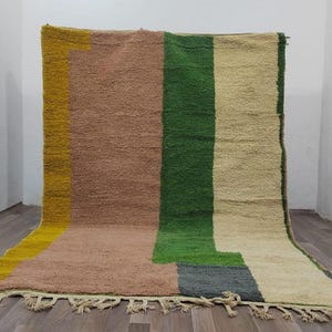 Handmade Moroccan Berber Rug: Colorful Boujaad Design