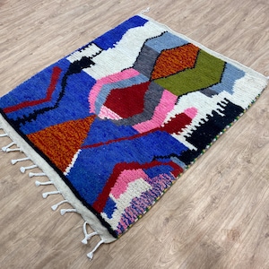 Alfombra marroquí de lana colorida hecha a mano: decoración bohemia bereber