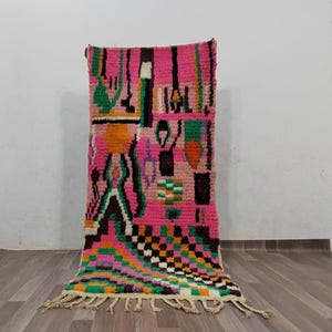 Berberloper: roze ruige wol (Marokkaans geruit ontwerp)