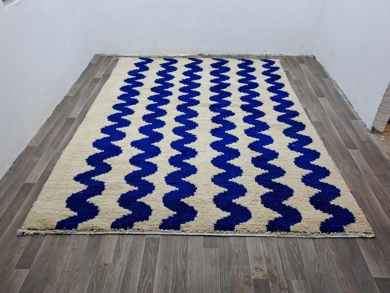 WUNDERSCHÖNER BENIOURAIN TEPPICH, Handgeknüpfter Teppich, Azilal Berber Teppich, Azilal Berber Teppich, Blauer Teppich, Wohnzimmer Teppich Bild 1