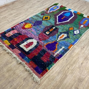 Alfombra marroquí colorida: alfombra bereber de lana anudada a mano