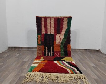 Alfombra marroquí colorida: estilo bereber de lana anudada a mano