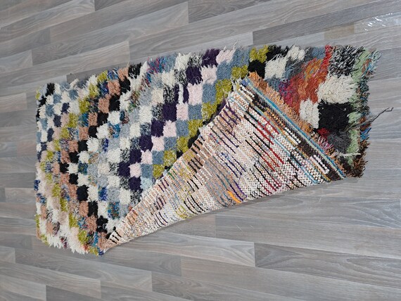 アジラル ランナーラグ - カラフルなモロッコウールとコットンの平織り