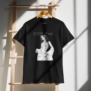 Doja cat T-Shirt, doja cat tee, doja cat merchandise, female rapper shirt, doja cat graphic tshirt, music fan gift, doja cat inspired top