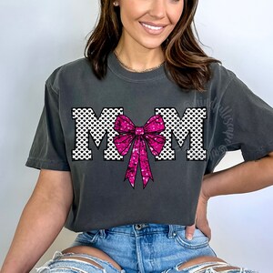 Trendy Mom PNG, Lantejoulas Faux Lantejoulas Coquette Bow, Retro Mom PNG, Mom Shirt Design, Mothers Day PNG, Mama Sublimation Design