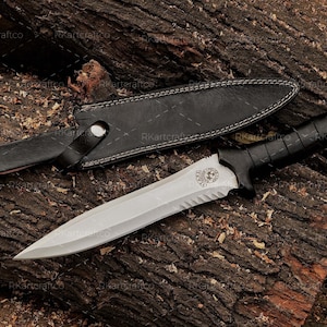 RE4 Leon Kennedy Custom Handmade D2 Steel Full Tang Movie Replica Bowie Knife