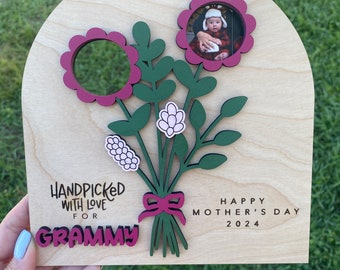 Handpicked with love, small Mother’s Day signs, Mother’s Day gifts, gifts for mom, gifts for grandma, flower sign, mother photo frame