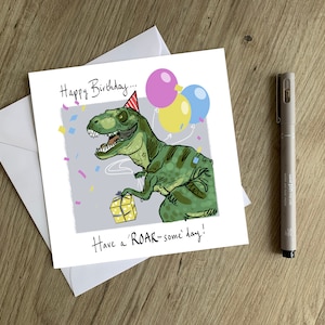 Biglietto di auguri di compleanno del dinosauro T Rex - Biglietto di auguri di compleanno del dinosauro ruggente di un T Rex