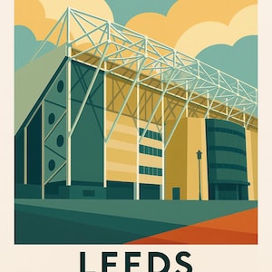 Puede incluir: Ilustración estilizada del estadio Elland Road en Leeds, Inglaterra. La obra de arte presenta una paleta de colores turquesa, amarillo y naranja. La arquitectura del estadio es prominente, con el texto "LEEDS", "ELLAND ROAD" y "EST. 1897" en la parte inferior.