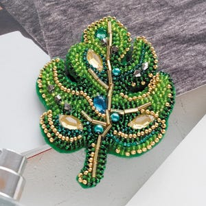 Beaded Brooch Kit - Monstera Leaf DIY Embroidery Patch & Jewellery Making Craft